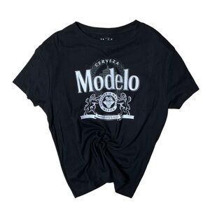 NWOT Modelo | Black Graphic Classic Crew Neck Tee Size XL